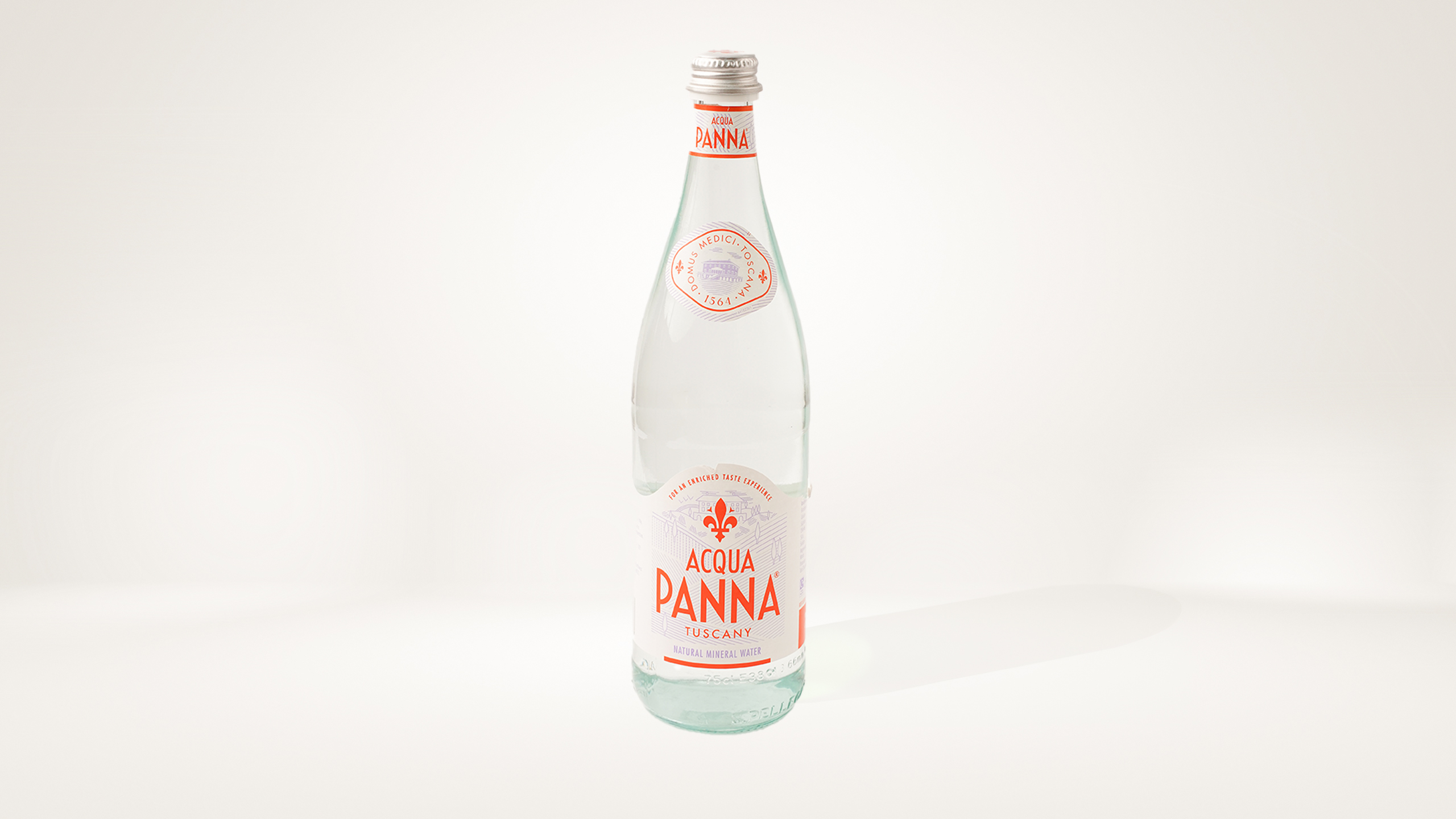 Large Still or Sparkling Water